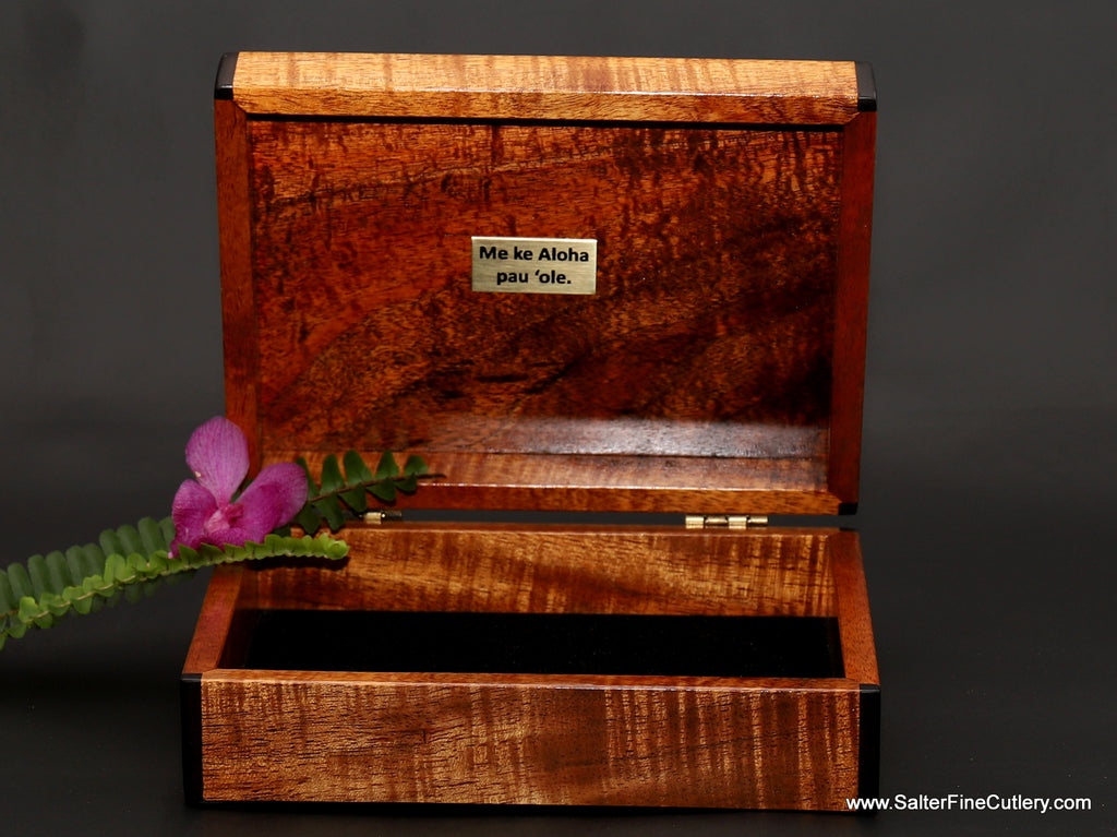 7 x 5 inch keepsake box with custom engraving from SalterFineCutlery custom woodworking  Hawaii