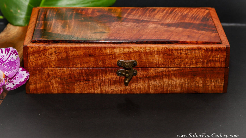 Hawwaiian curly koa wood handcrafted keepsake box to hold set of handmade steak knives by SalterFineCutlery