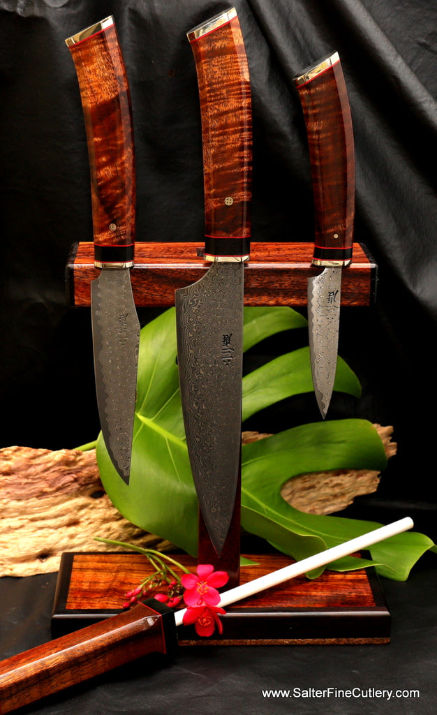 Double-Sided magnetic stand with integrated sharpening rod handmade by SalterFineCutlery of Hawaii