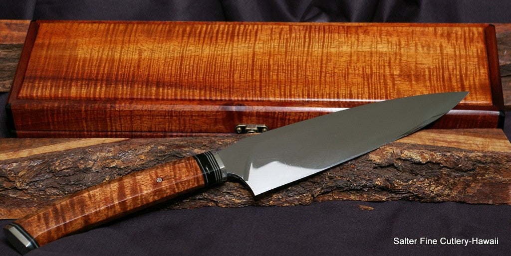 Collectible collaboration knife by Kiku Matsuda and Gregg Salter